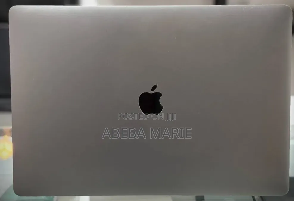 New Laptop Apple MacBook Pro 2019 8GB Intel Core i5 SSD 512GB
