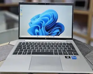 New Laptop HP EliteBook 830 G9 16GB Intel Core i5 SSD 512GB