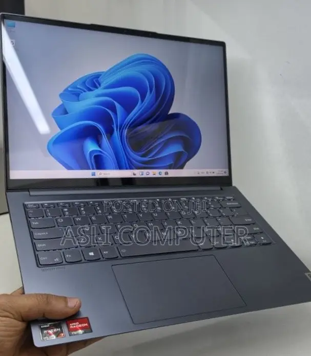 New Laptop Lenovo Yoga 730 16GB AMD Ryzen 7 SSD 512GB