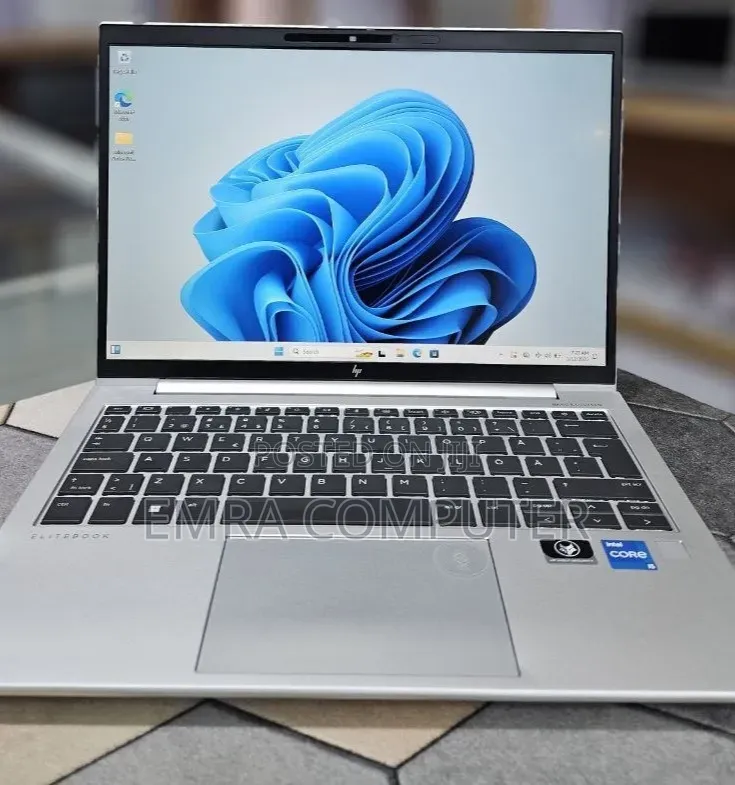 New Laptop HP EliteBook 830 G9 16GB Intel Core i7 SSD 512GB