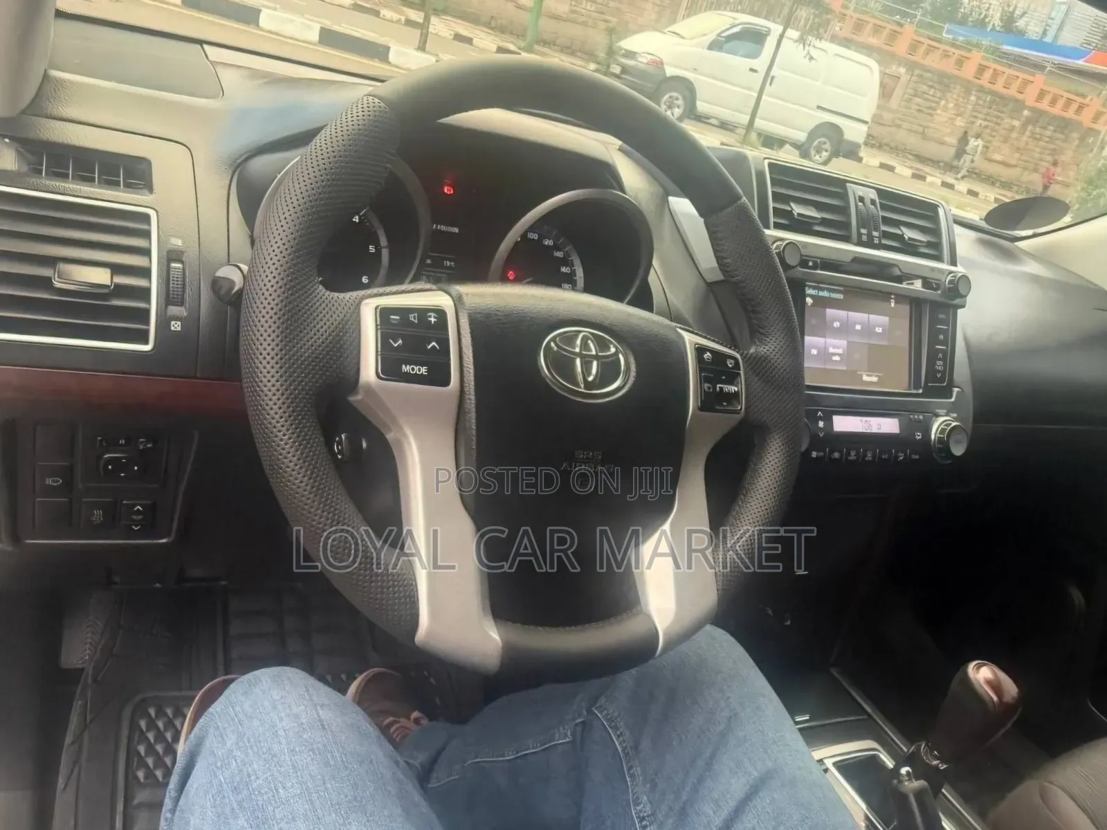 Toyota Land Cruiser Prado 2018 White