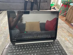 Laptop Toshiba Satellite C55 6GB AMD A6 HDD 512GB