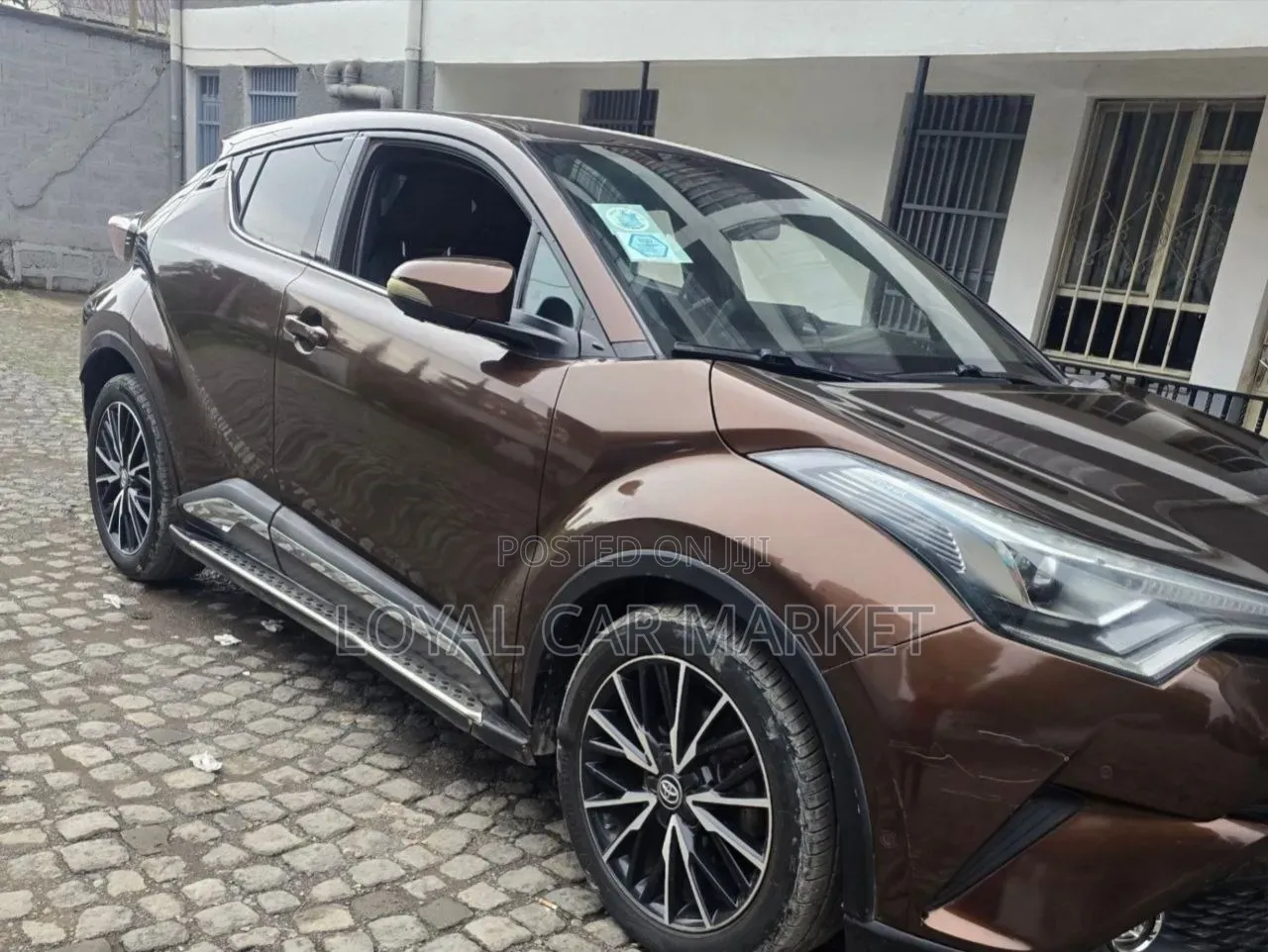 Toyota C-HR 2017 Brown