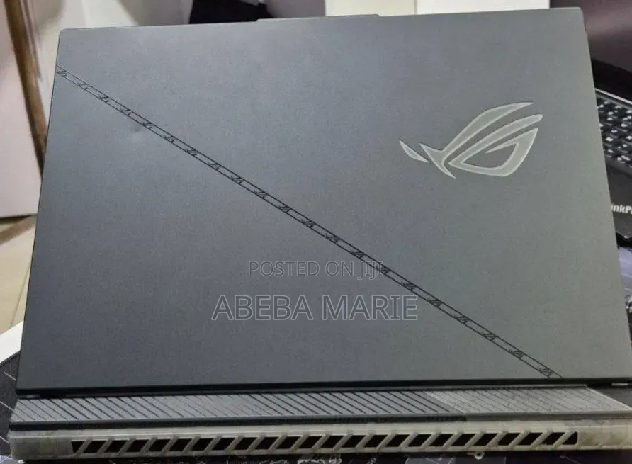 New Laptop Asus ROG Strix G18 32GB Intel Core i9 SSD 2T