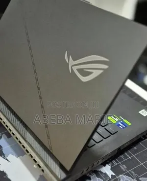 New Laptop Asus ROG Strix G18 32GB Intel Core i9 SSD 2T