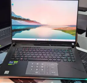 New Laptop Asus ROG Strix G18 32GB Intel Core i9 SSD 2T
