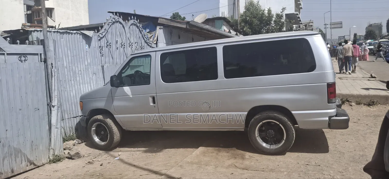 Ford E350 2007 Silver