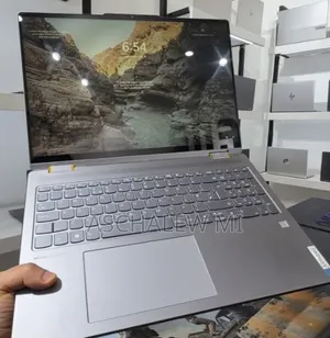 New Laptop Lenovo Yoga 2 16GB AMD Ryzen 7 SSD 512GB