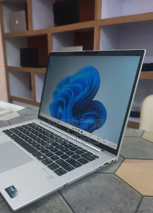 New Laptop HP EliteBook 840 G11 16GB Intel Core Ultra 7 SSD 512GB