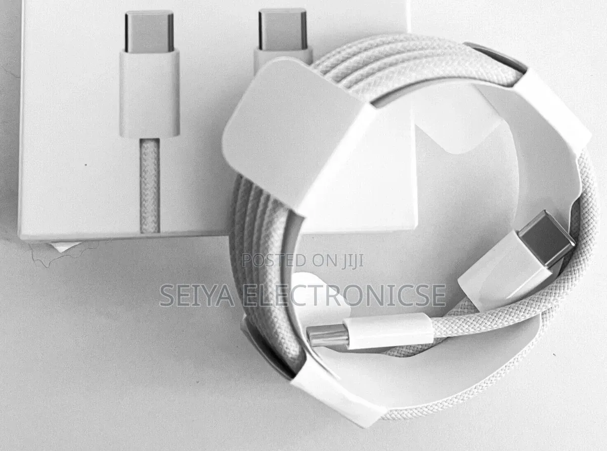Apple 60W USB-C Charge Cable (1m) Featuring a Woven Braided Design