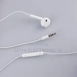 Apple EarPods Featuring a Traditional 3.5mm Headphone Plug.