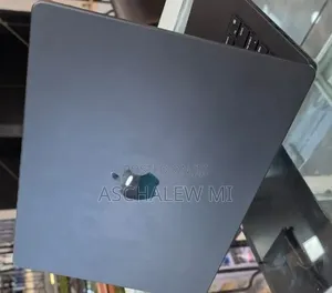 New Laptop Apple MacBook Pro 2024 M4 16GB Apple M4 Pro SSD 512GB