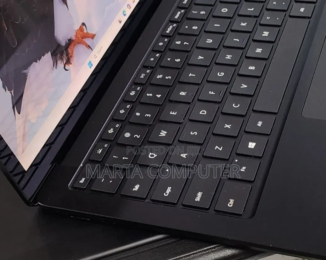 New Laptop Microsoft Surface Laptop 3 8GB Intel Core i5 SSD 256GB