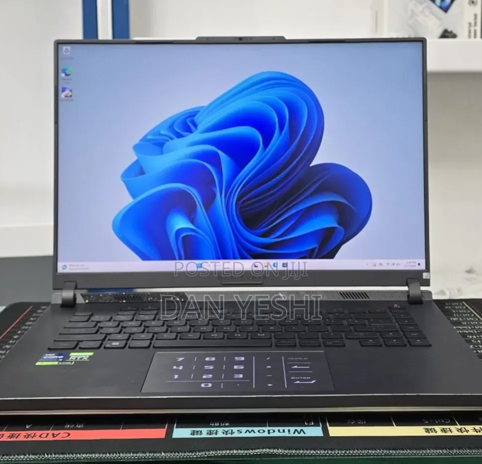 New Laptop Asus ROG Strix G16 G614 16GB Intel Core i9 SSD 1T