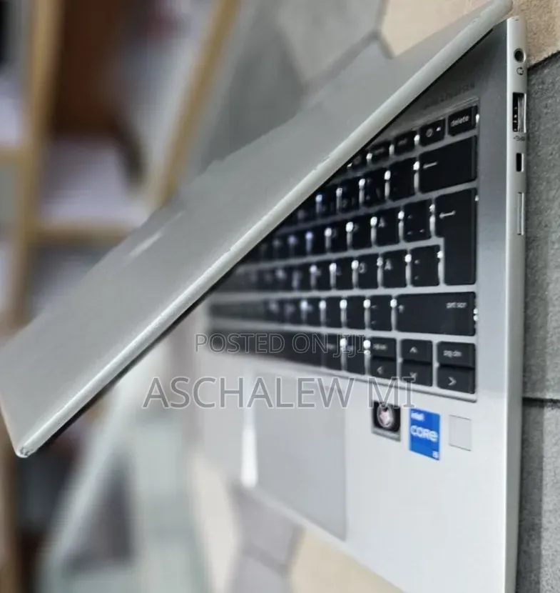 New Laptop HP EliteBook 840 G9 16GB Intel Core i5 SSD 512GB