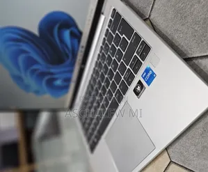New Laptop HP EliteBook 840 G9 16GB Intel Core i5 SSD 512GB