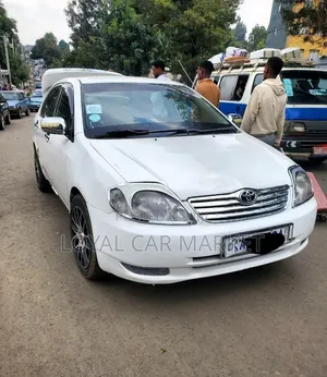 Toyota Corolla 2002 White