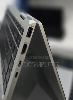 New Laptop HP EliteBook 1040 G8 16GB Intel Core i7 SSD 512GB