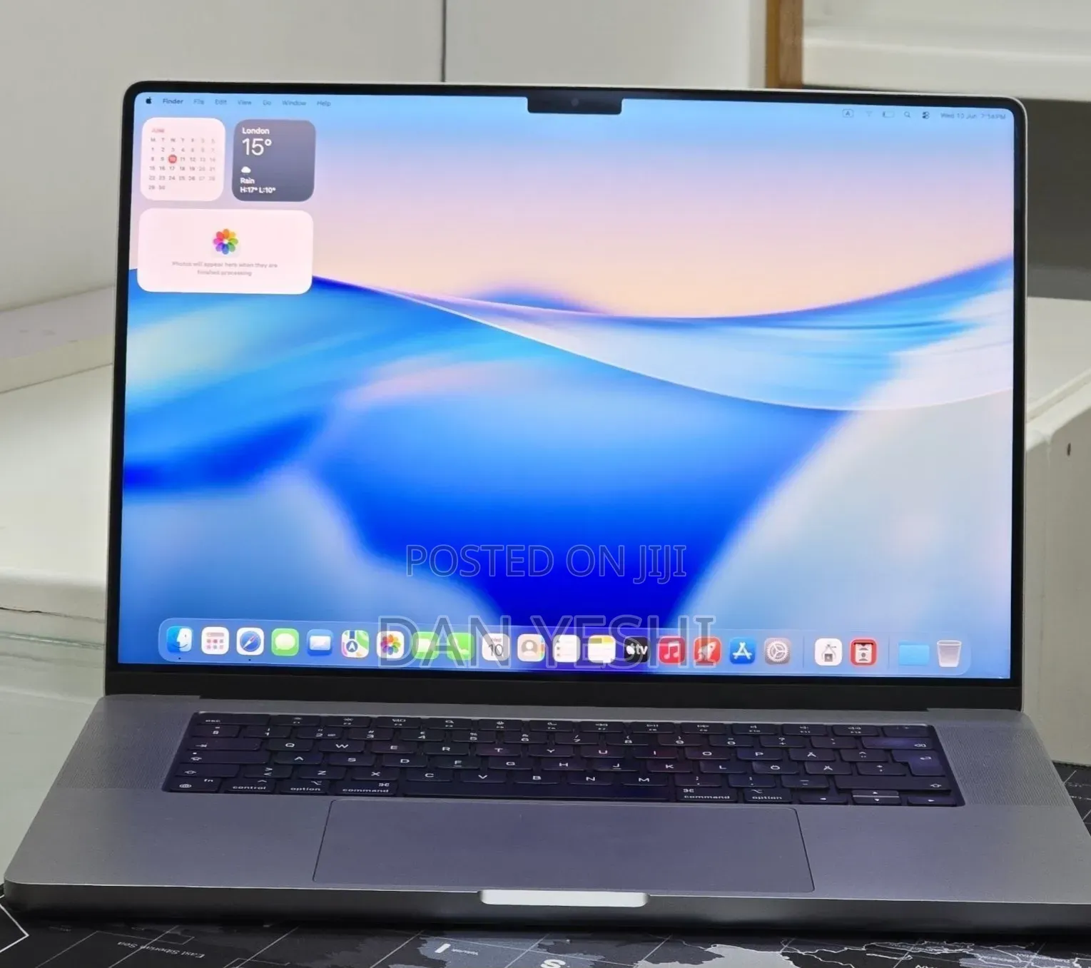 New Laptop Apple MacBook Pro 32GB Apple M1 Max SSD 1T