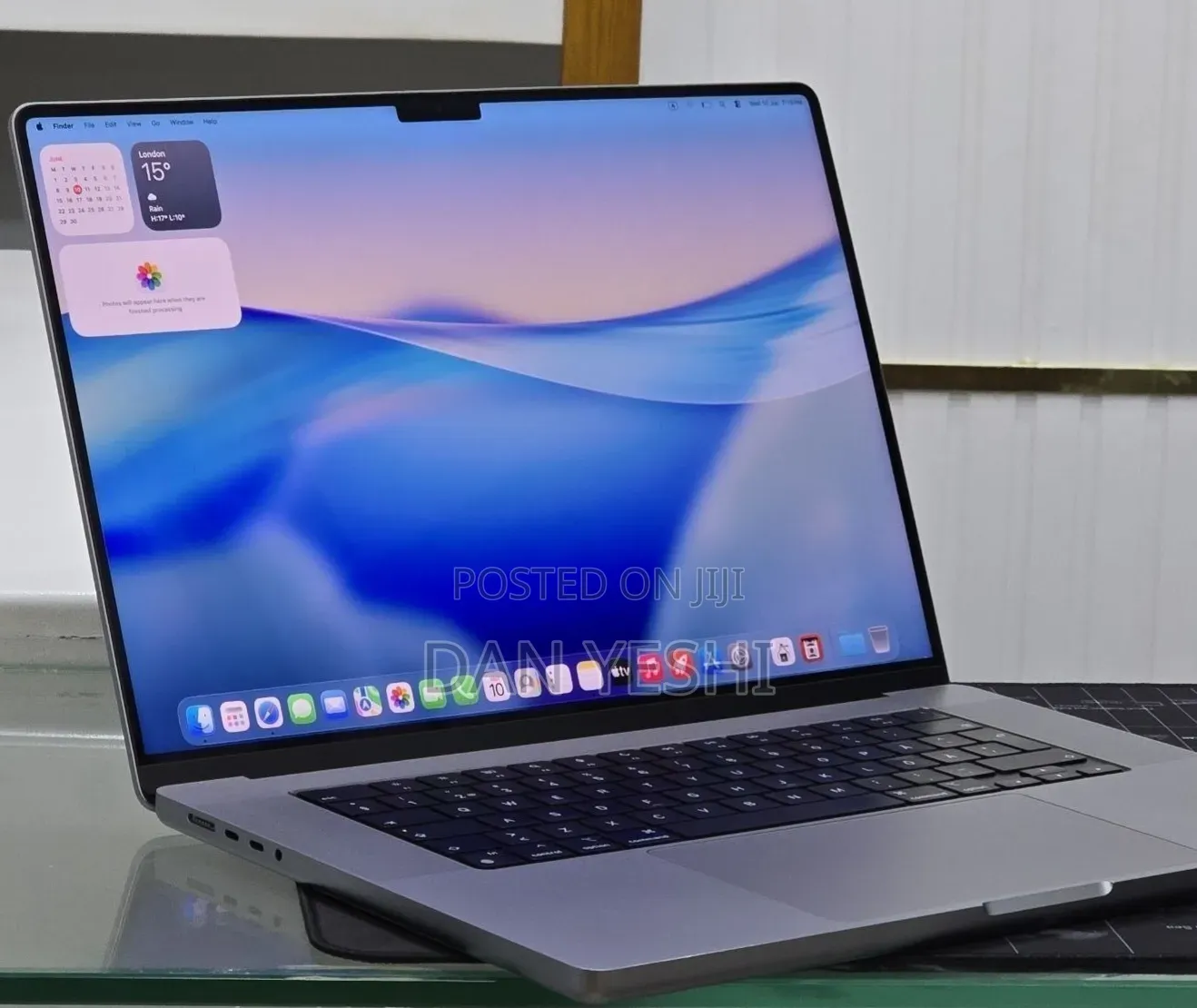 New Laptop Apple MacBook Pro 32GB Apple M1 Max SSD 1T