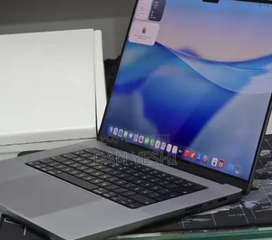 New Laptop Apple MacBook Pro 32GB Apple M1 Max SSD 1T
