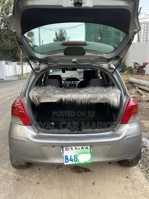 Toyota Yaris 2010 Gray