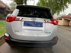Toyota RAV4 2014 Silver