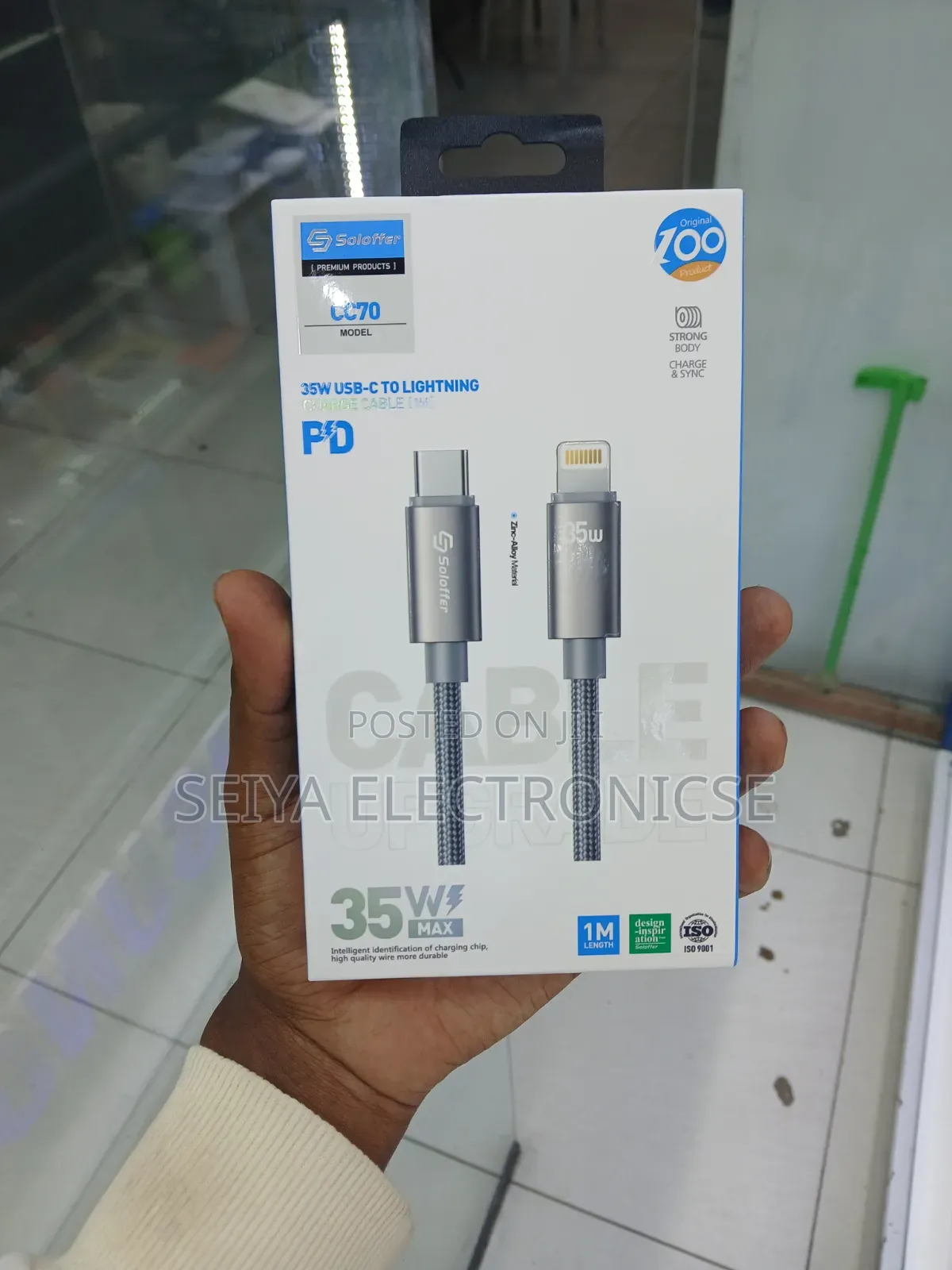 Soloffer CC70 USB-C to Lightning Cable.