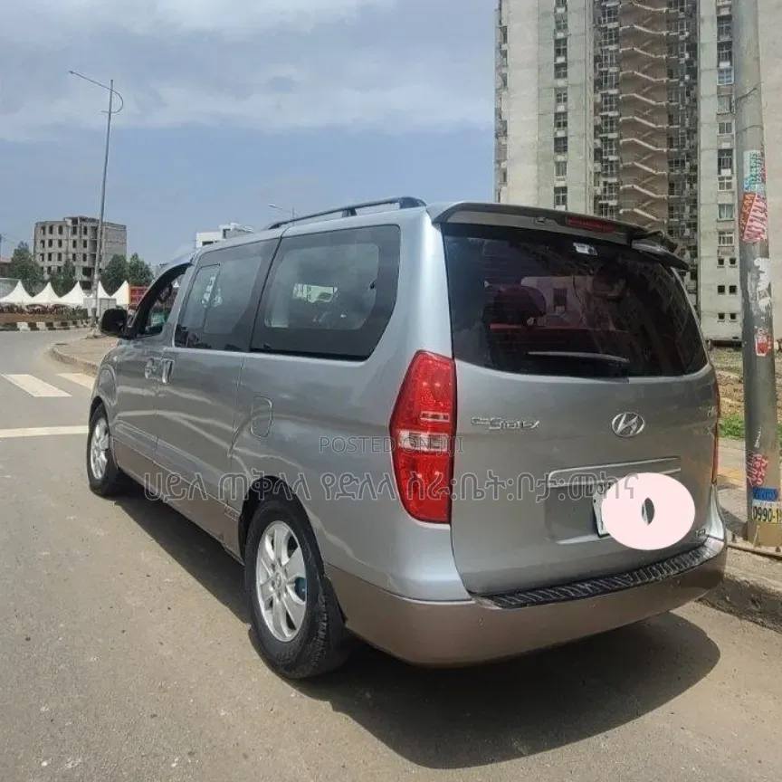 Hyundai Starex 2014 Silver