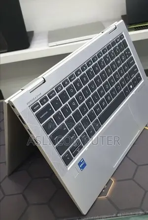 New Laptop HP EliteBook x360 1030 G8 16GB Intel Core i5 SSD 512GB