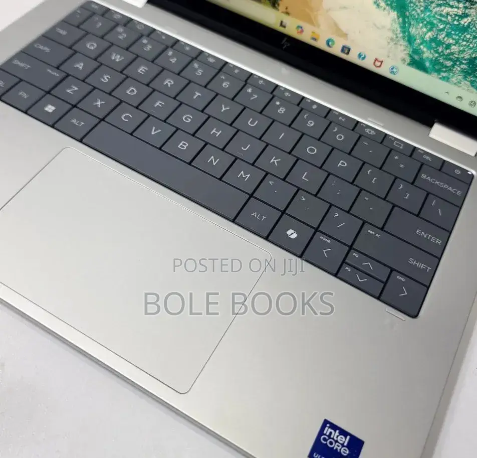 New Laptop HP OmniBook 5 Flip 14-fp0023dx 16GB Intel Core 7 SSD 256GB