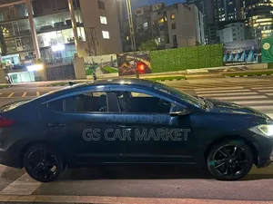 Hyundai Avante 2017 Teal
