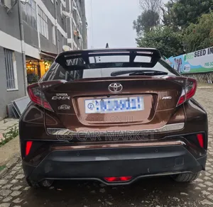 Toyota C-HR 2017 Brown