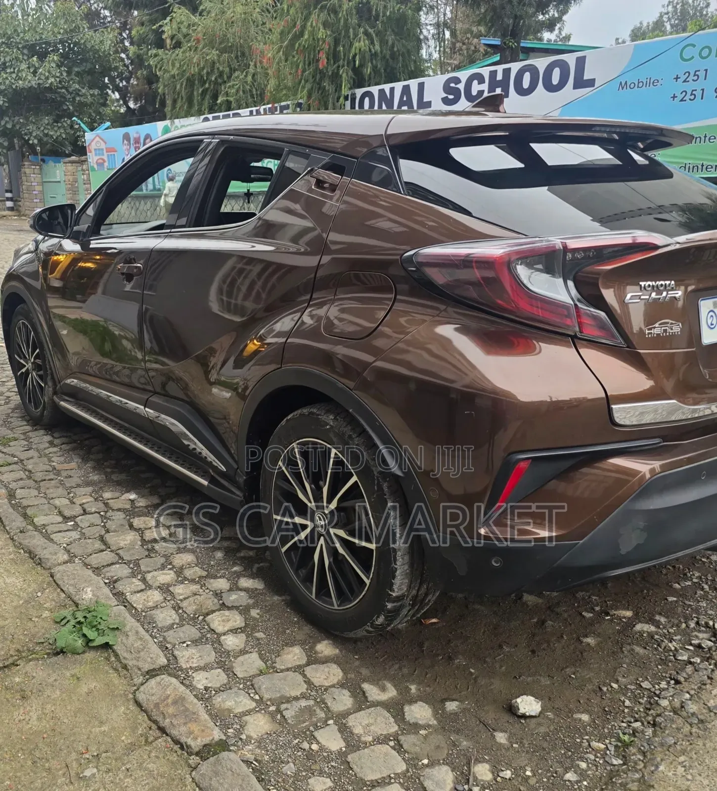 Toyota C-HR 2017 Brown