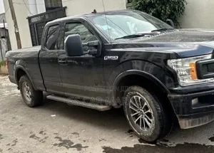 Ford F-150 2021 Black