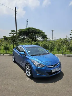 Hyundai Avante 2014 Blue