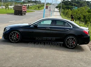 Mercedes-Benz C200 2019 Black