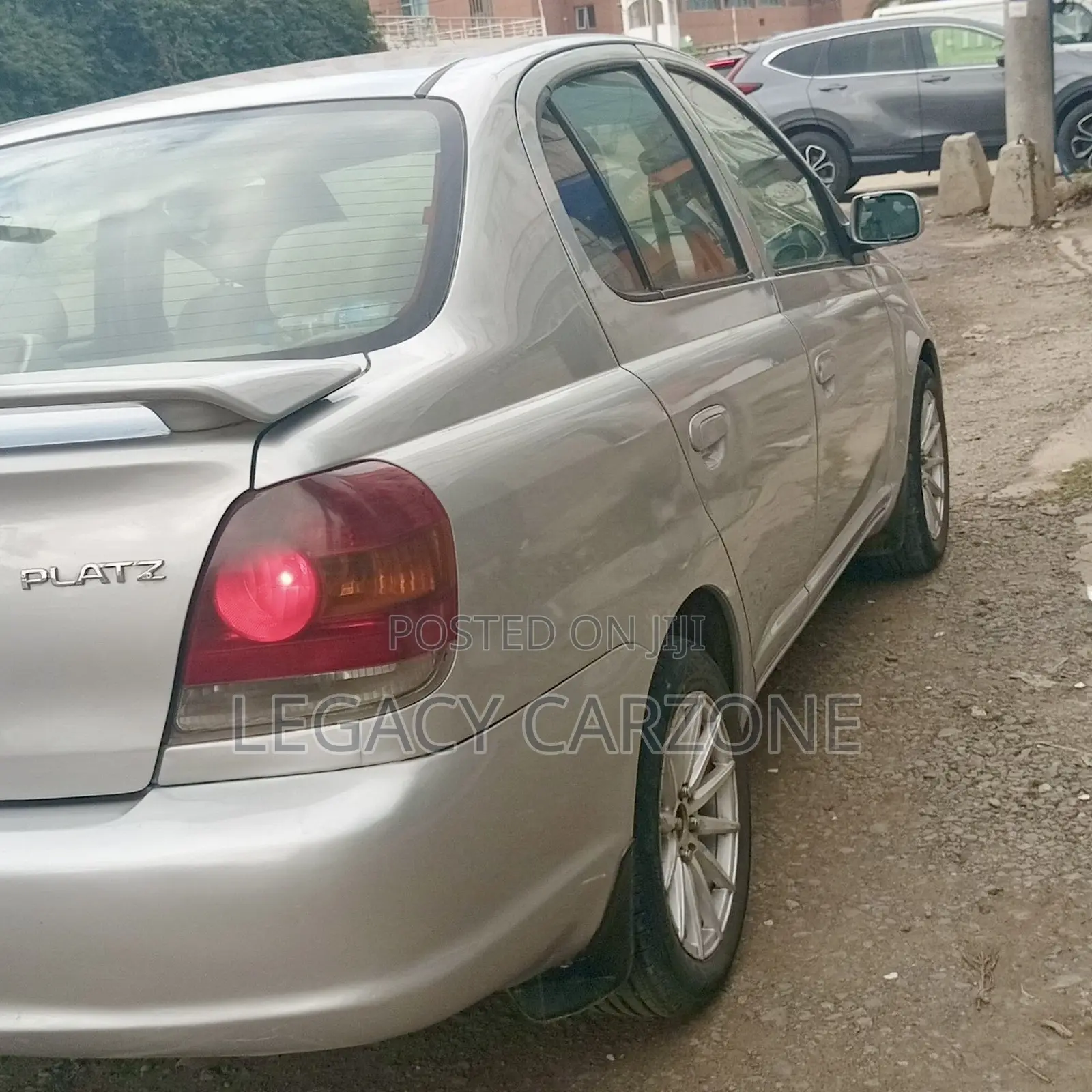 Toyota Platz 2003 Silver