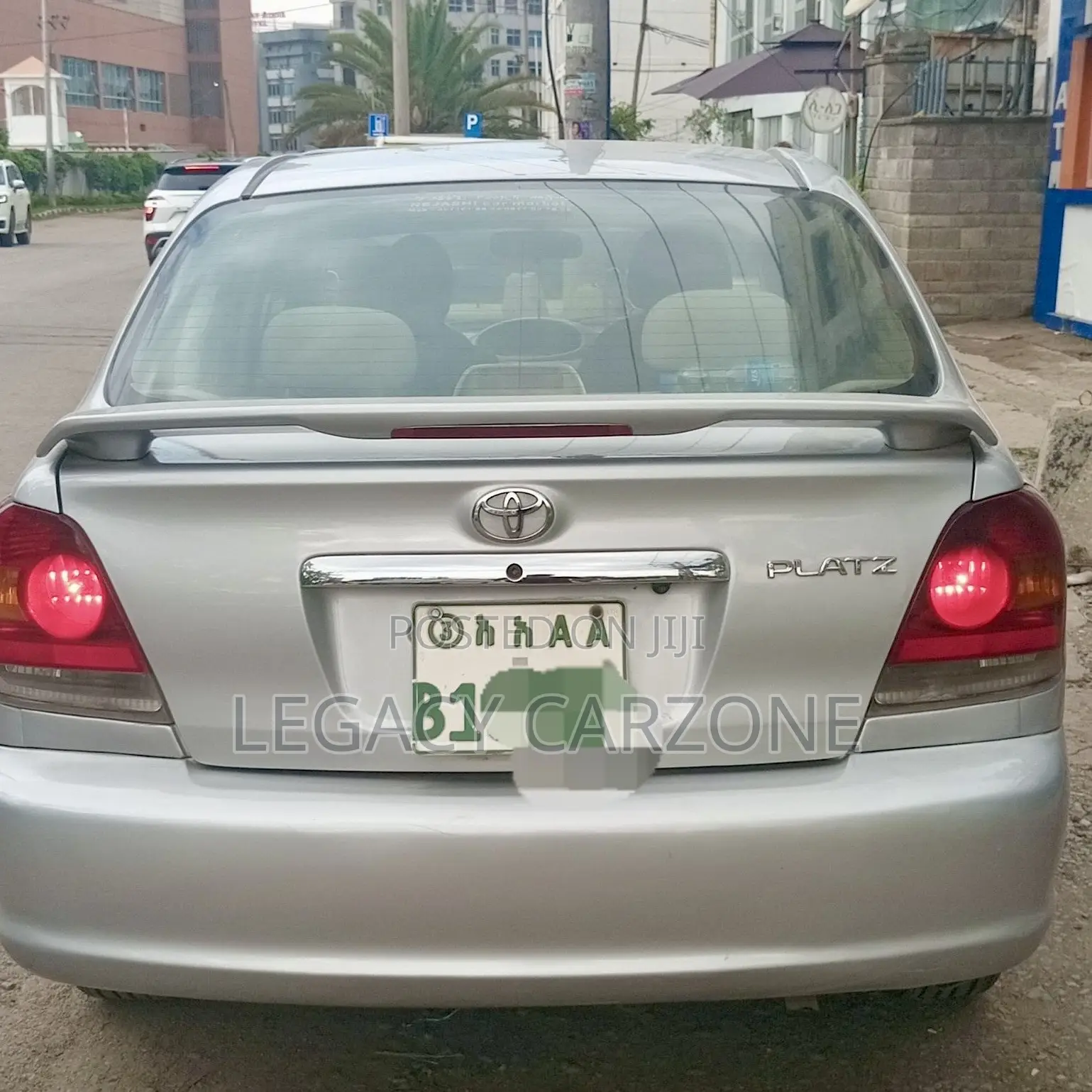 Toyota Platz 2003 Silver