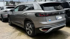Volkswagen ID.6 2024 Gray
