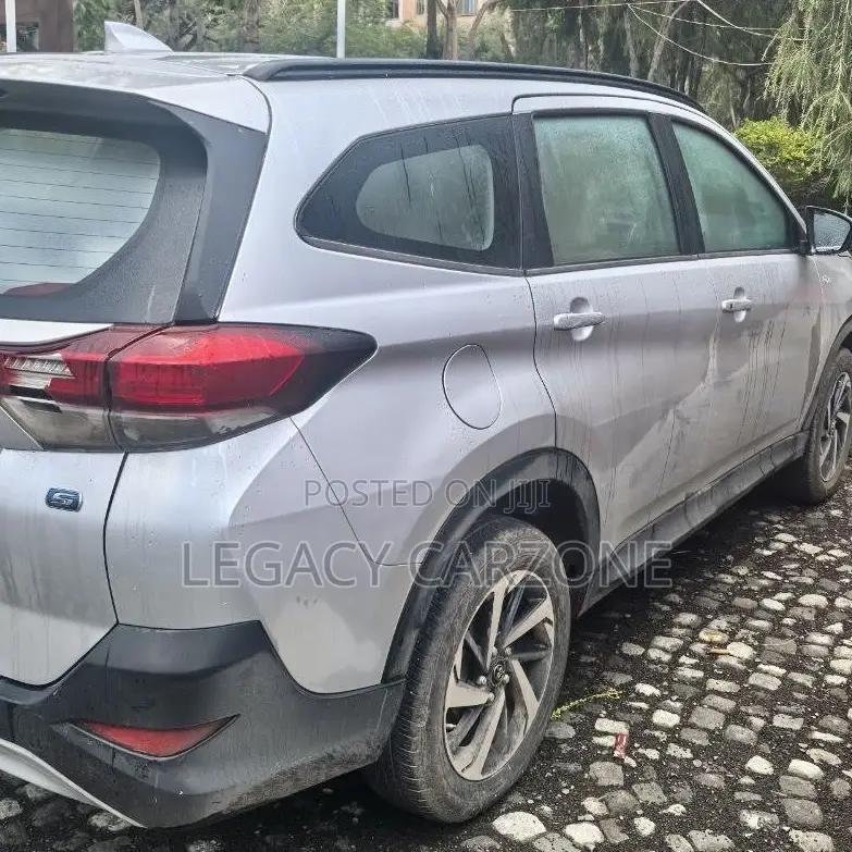 Toyota Rush 2019 Silver