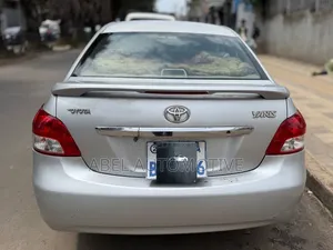 Toyota Belta 2007 Silver