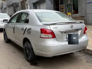 Toyota Belta 2007 Silver