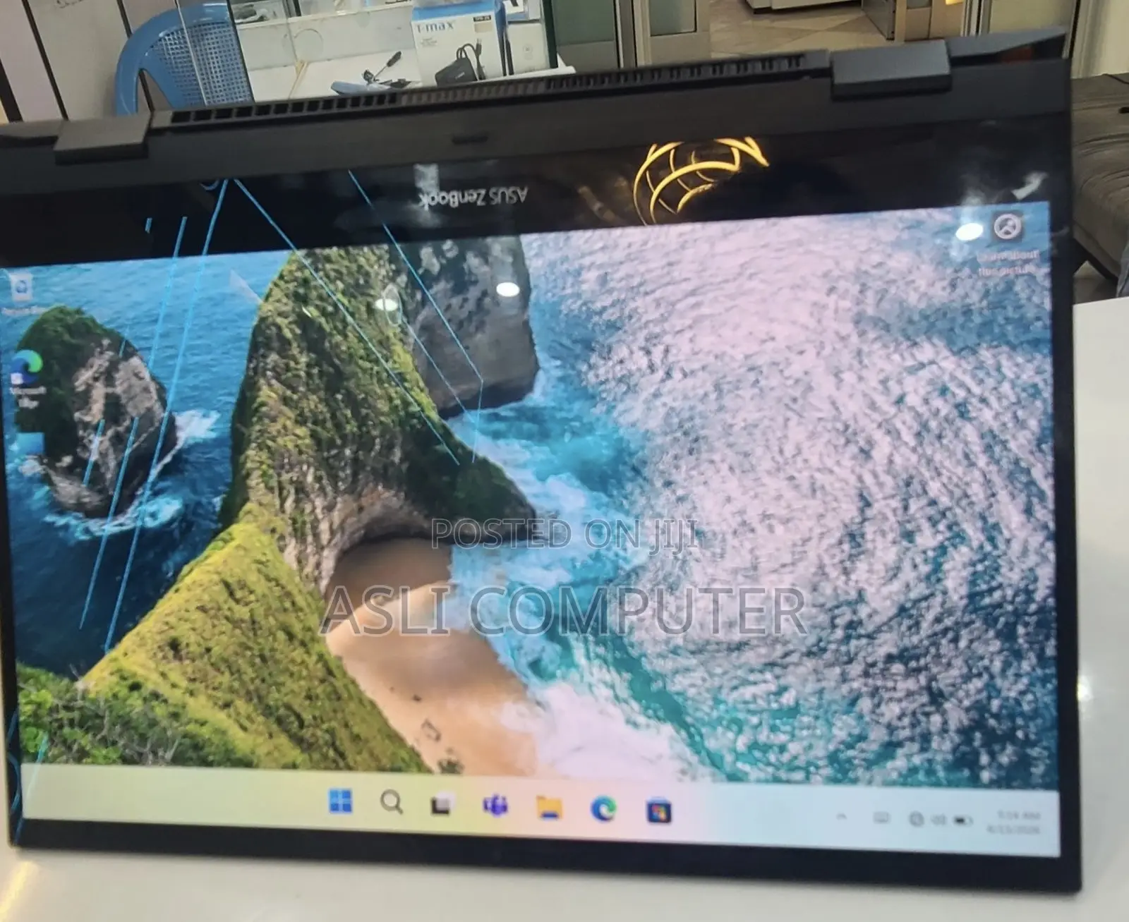 New Laptop Asus Zenbook 14 16GB Intel Core i7 SSD 512GB