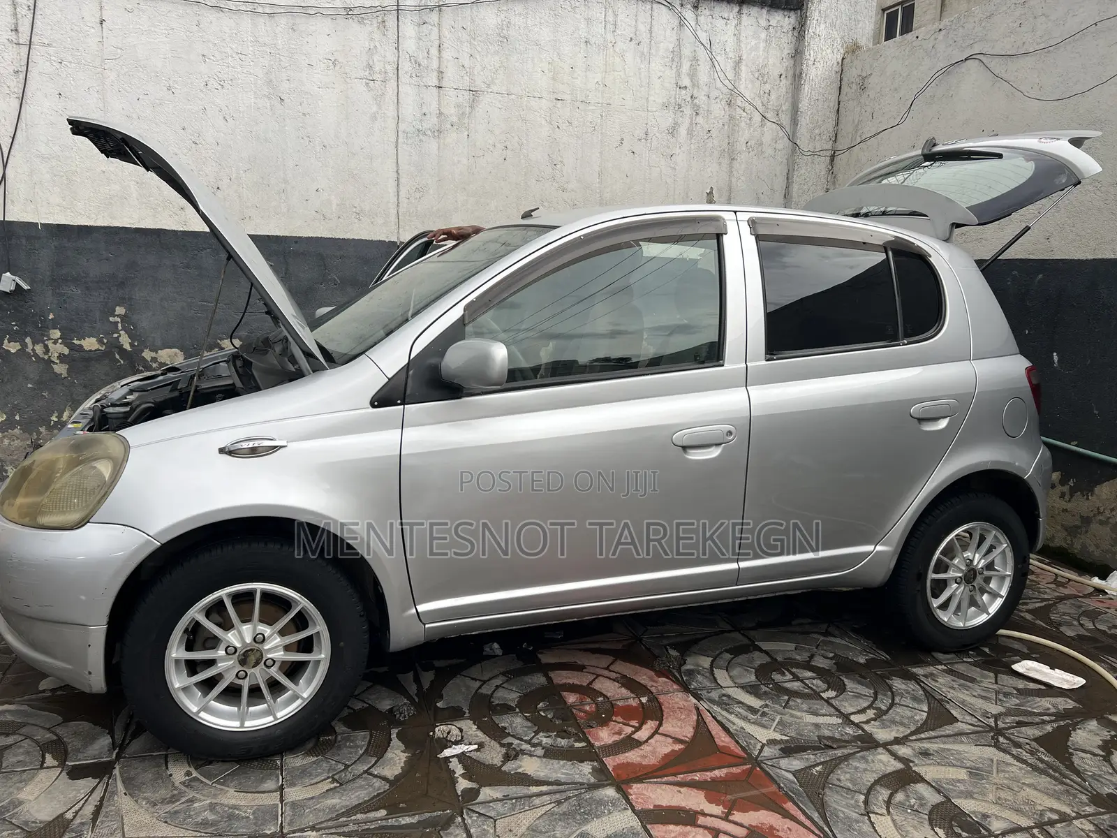 Toyota Vitz 1.0 FWD 5dr 2001 Silver