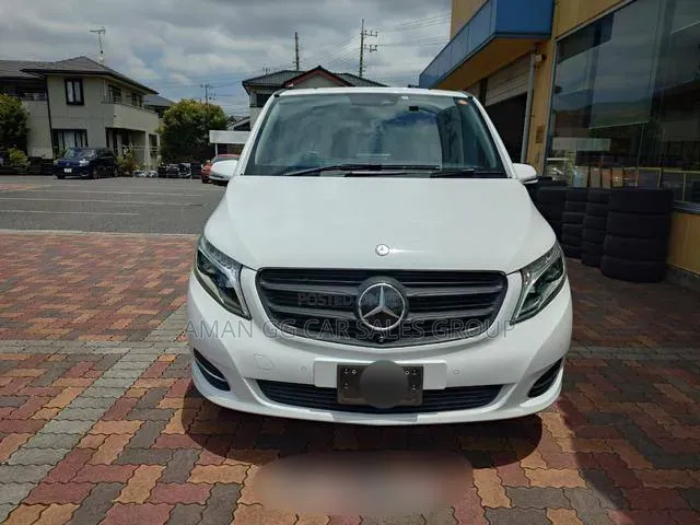 Mercedes-Benz V-Class 2022 White