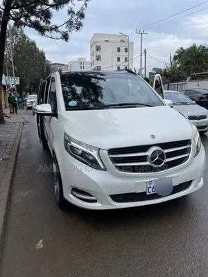 Mercedes-Benz V-Class 2022 White