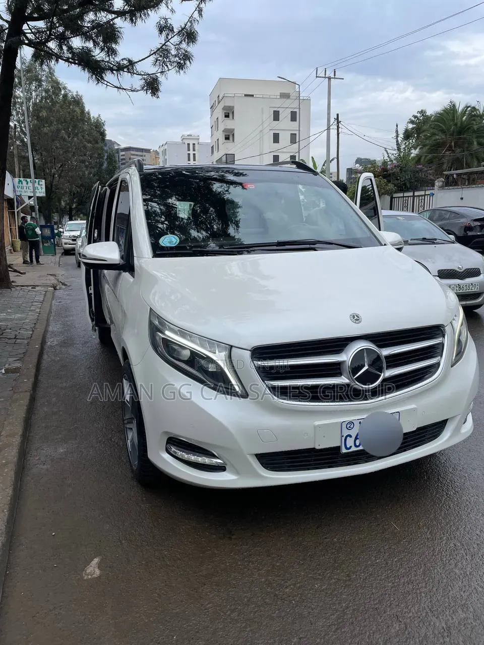Mercedes-Benz V-Class 2022 White
