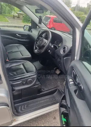 Mercedes-Benz V-Class 2022 White