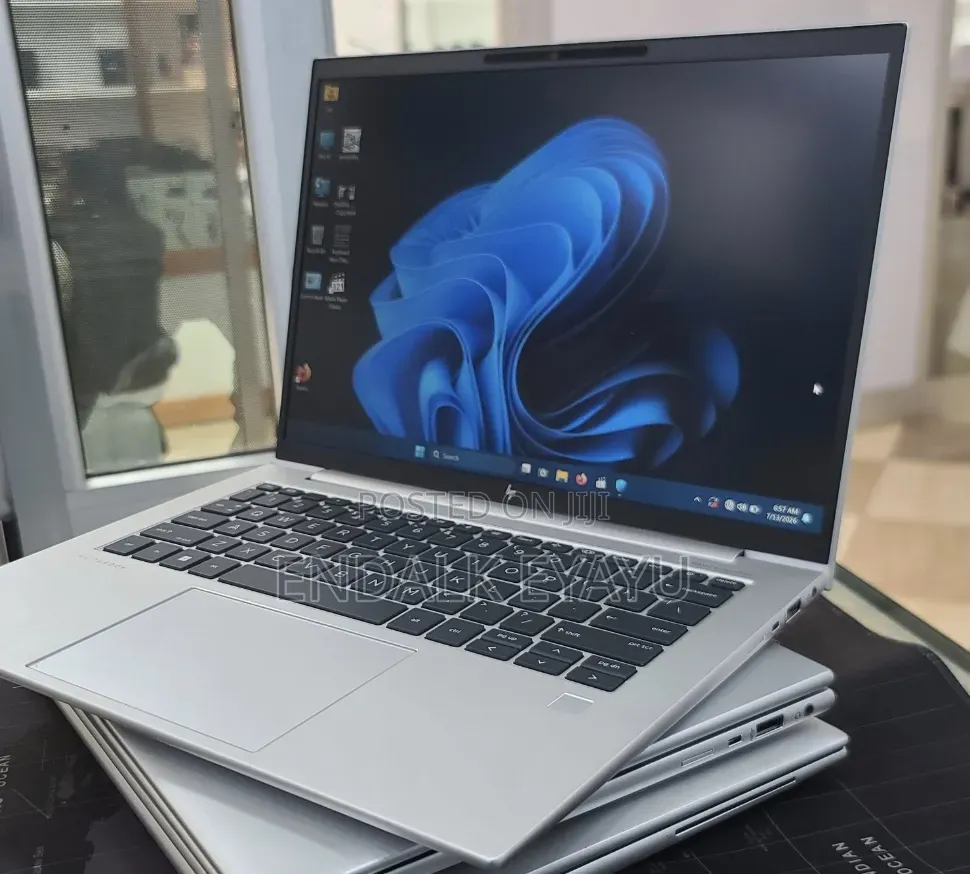 New Laptop HP EliteBook 840 G10 16GB Intel Core i7 SSD 512GB
